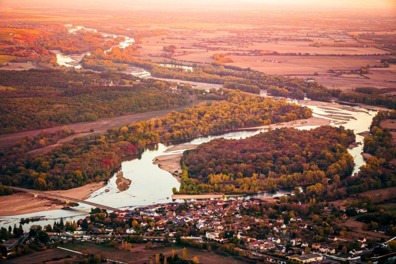 Camping Les Portes De Sancerre Saint-Satur Екстериор снимка